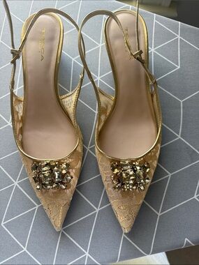 Tocca Gold Lace Pointed Slingback Pumps with Jewel Cluster
